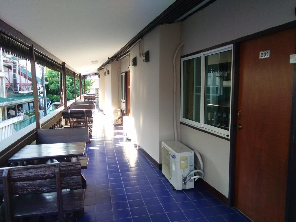 North Star Guest House Chiang Mai Bagian luar foto